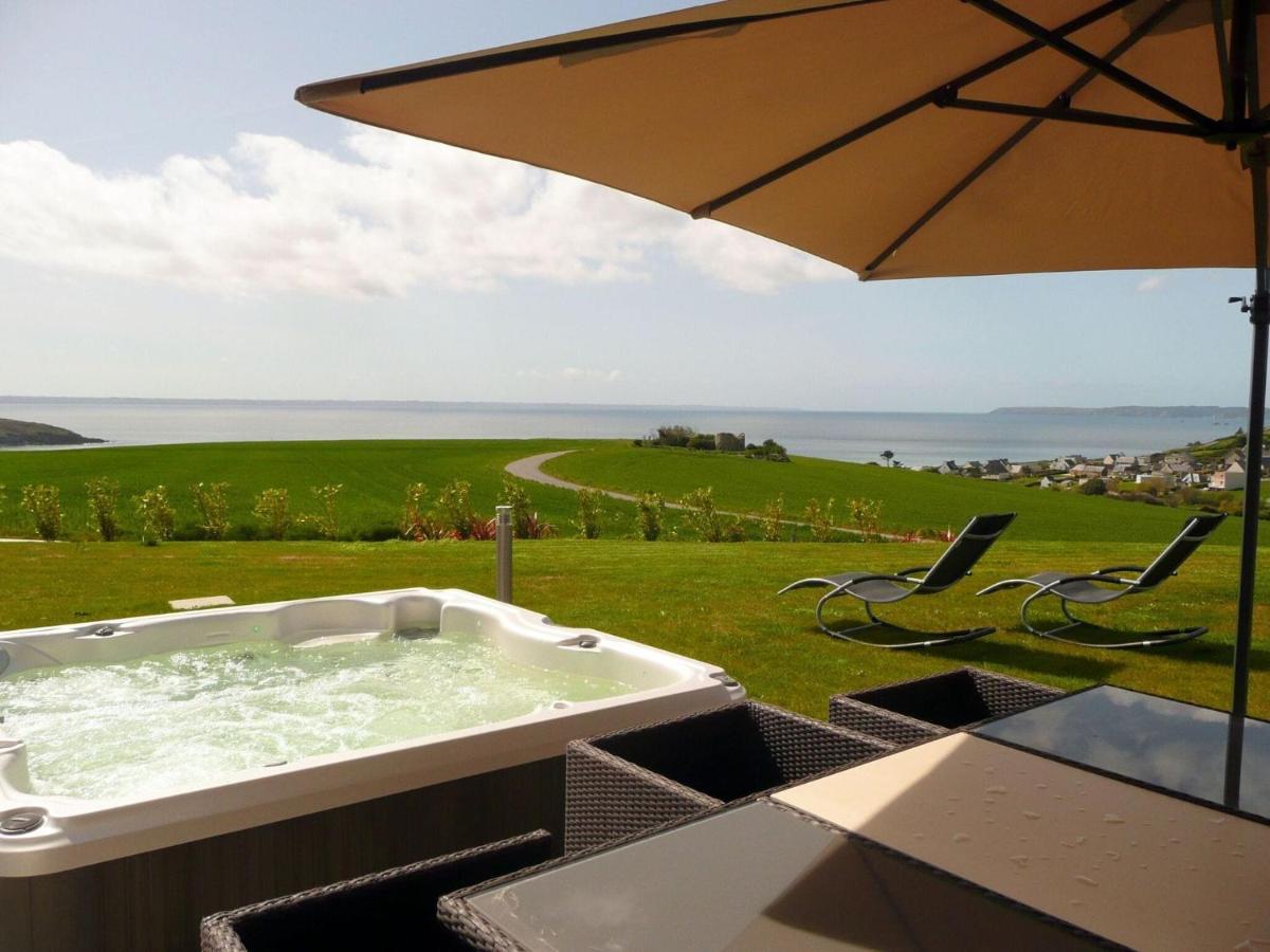 Panoramic Sea View And Jacuzzi, Premium, Telgruc-Sur-Mer Exterior photo